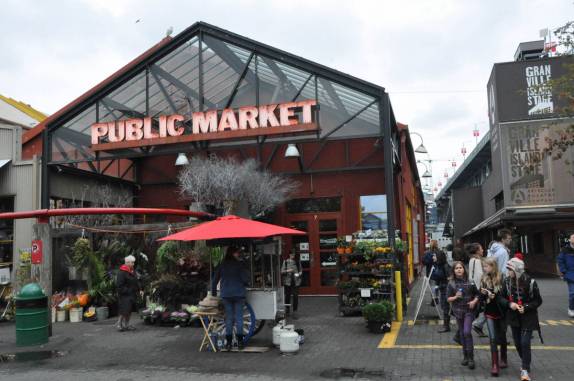 Chegando ao Granville Island Public Market, em Vancouver, no Canadá